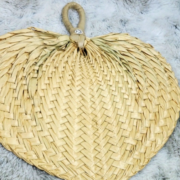 Philippines Hand Crafted Pack of 5 Beige Raffia Fan Laua Celebrations - Picture 8 of 14